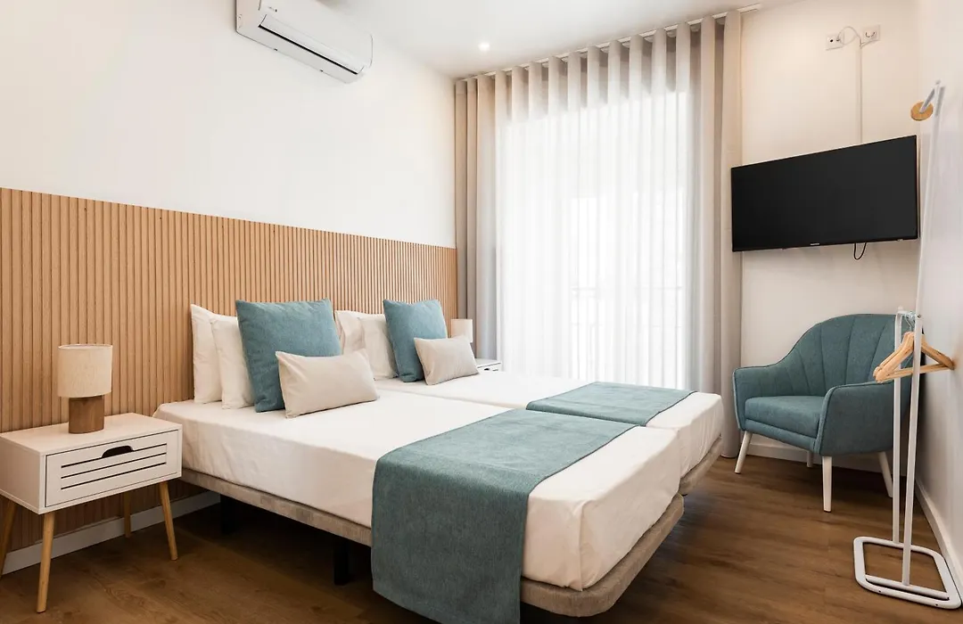 Madalena Hostel E Suites-1